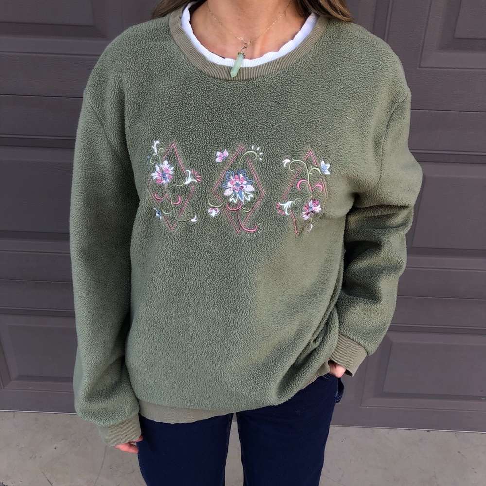 GREEN FLEECE SWEATER